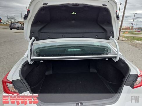 Used 2025 Toyota Camry LE image 22