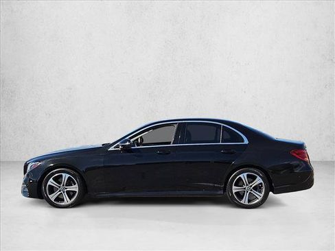 Used 2018 Mercedes-Benz E 300 image 9