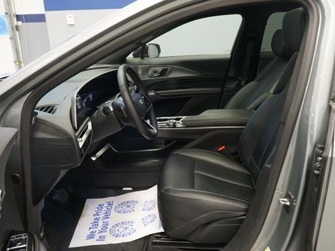Certified 2024 Cadillac Lyriq Tech w/ Driver Assist Package AWD/4WD image 18