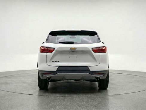 Used 2025 Chevrolet Blazer LT FWD image 7