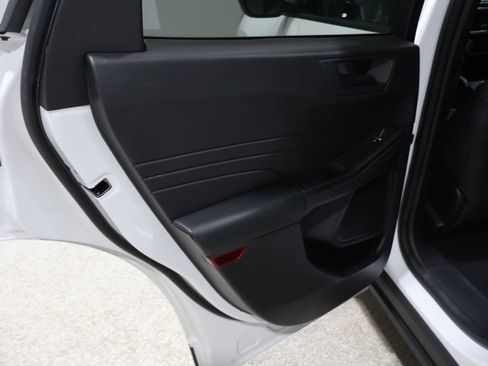 Used 2023 Ford Escape Active image 18