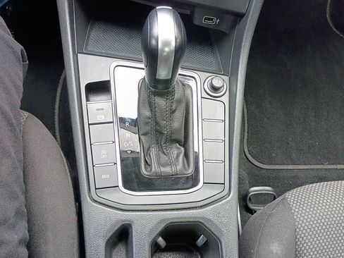 Used 2019 Volkswagen Jetta S w/ Driver Assistance Package FWD image 22