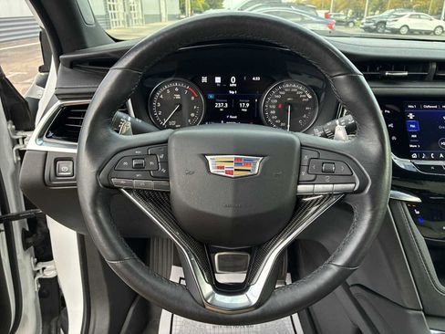 Certified 2023 Cadillac XT6 Sport w/ Technology Package image 10