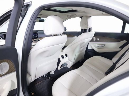 Certified 2022 Mercedes-Benz E 350 4MATIC Sedan image 40