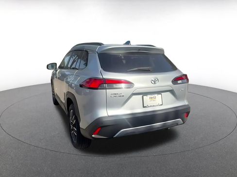 Used 2026 Toyota Corolla Cross XLE FWD image 9