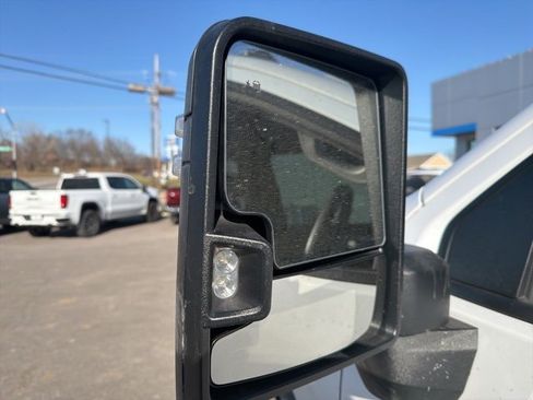 Used 2024 Chevrolet Silverado 2500 Custom w/ Custom Value Package image 31