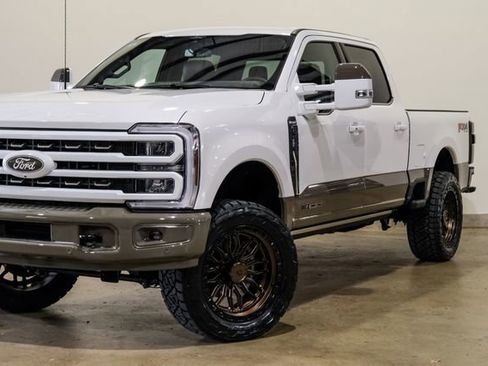 Used 2026 Ford F250 King Ranch w/ FX4 Off-Road Package image 19