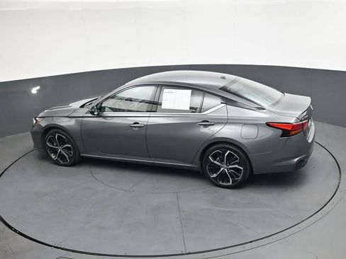 Used 2025 Nissan Altima 2.5 SR image 32