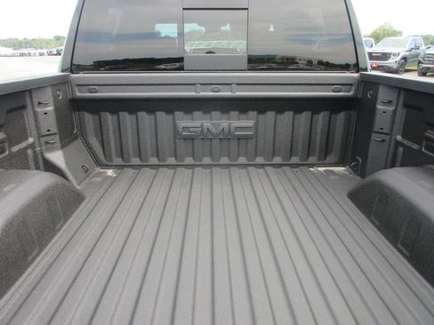 New 2026 GMC Sierra 1500 AT4 w/ AT4 Premium Package AWD/4WD image 9