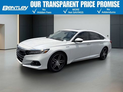 Used 2022 Honda Accord Touring image 1