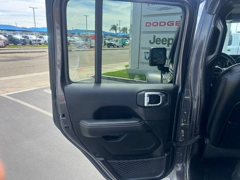 Used 2023 Jeep Wrangler Unlimited Sahara w/ Cold Weather Group AWD/4WD image 38
