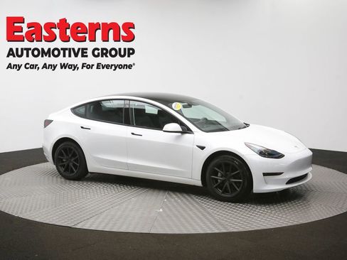Used 2023 Tesla Model 3 Standard Range image 42