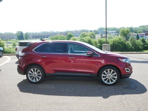 Certified 2018 Ford Edge Titanium w/ Equipment Group 302A AWD/4WD image 4