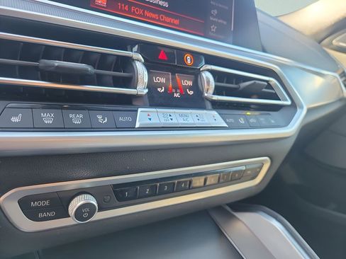 Used 2020 BMW X6 xDrive40i w/ Premium Package image 22