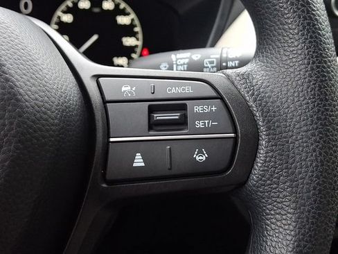 Used 2025 Honda HR-V LX image 21