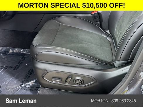 New 2025 Jeep Grand Cherokee L Altitude image 18