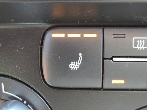 Used 2015 Volkswagen Jetta SE FWD image 6