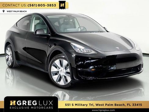 Used 2022 Tesla Model Y Long Range image 1
