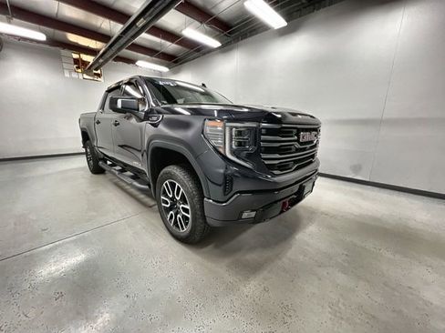 Certified 2025 GMC Sierra 1500 AT4 w/ Technology Package AWD/4WD image 2