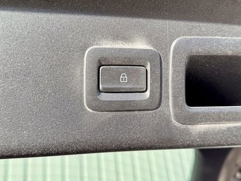 Used 2021 MAZDA CX-30 AWD 2.5 S w/ Preferred Package image 16