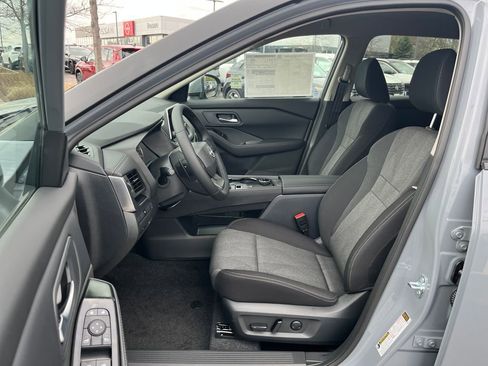 New 2026 Nissan Rogue SV w/ Cold Weather Package AWD/4WD image 13
