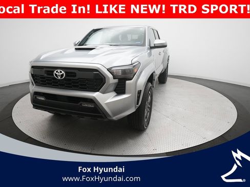 Used 2024 Toyota Tacoma TRD Sport w/ TRD Sport Upgrade Package image 33