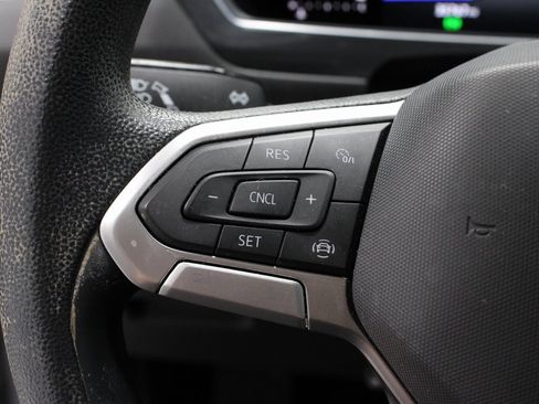 Used 2022 Volkswagen Tiguan S image 28