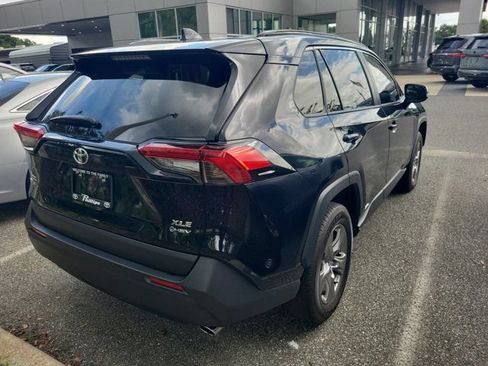 Used 2025 Toyota RAV4 XLE w/ Convenience Package AWD/4WD image 6
