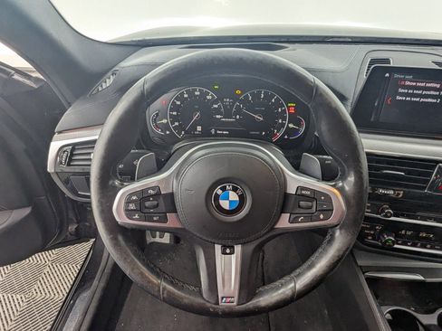 Used 2018 BMW M550i xDrive image 14