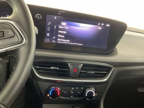 Used 2025 Buick Encore GX Preferred FWD image 20