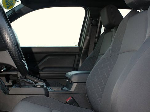 Used 2024 Toyota Tacoma SR image 18