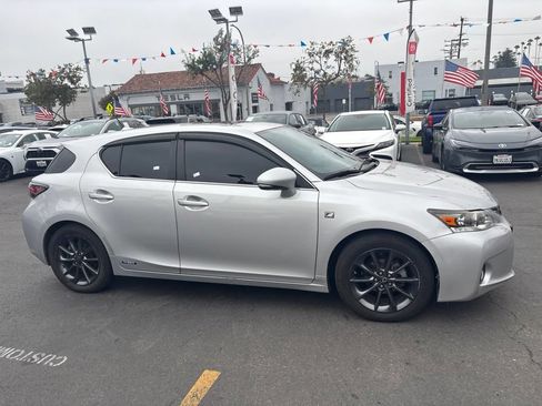 Used 2012 Lexus CT 200h Premium w/ Premium Audio Pkg (F Sport) FWD image 4