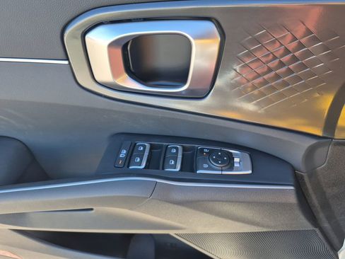 New 2026 Kia Sorento S AWD/4WD image 7