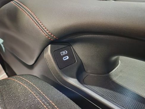 Used 2024 Honda HR-V Sport image 17
