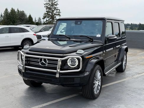 Used 2024 Mercedes-Benz G 550 image 3