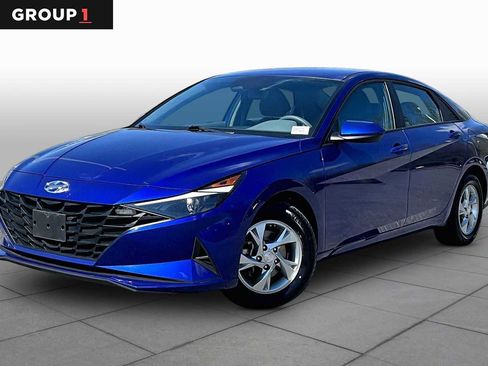 Used 2023 Hyundai Elantra SE FWD image 1