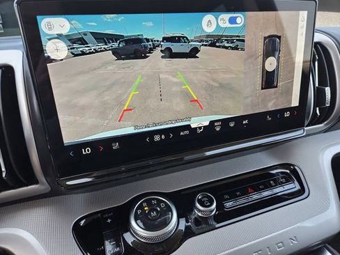 New 2026 Ford Expedition Active RWD image 8