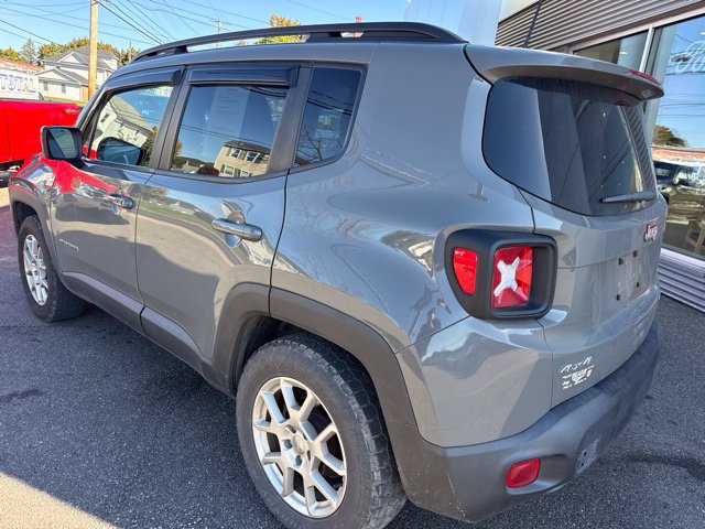 Used 2020 Jeep Renegade Latitude w/ Cold Weather Group AWD/4WD image 8
