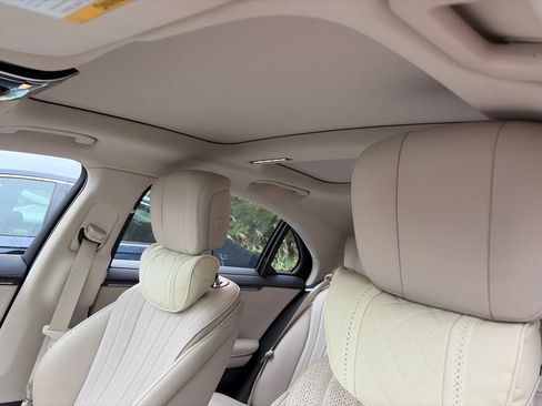 Used 2022 Mercedes-Benz S 500 4MATIC image 7