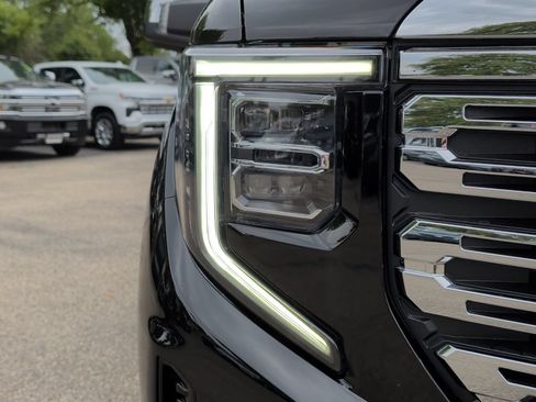 Used 2024 GMC Sierra 1500 Denali w/ Technology Package AWD/4WD image 44