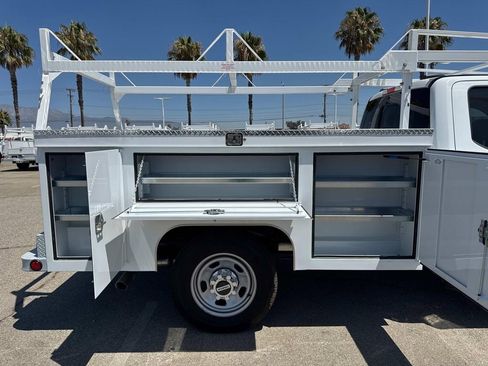 New 2025 Ford F350 XL w/ XL Chrome Package image 18