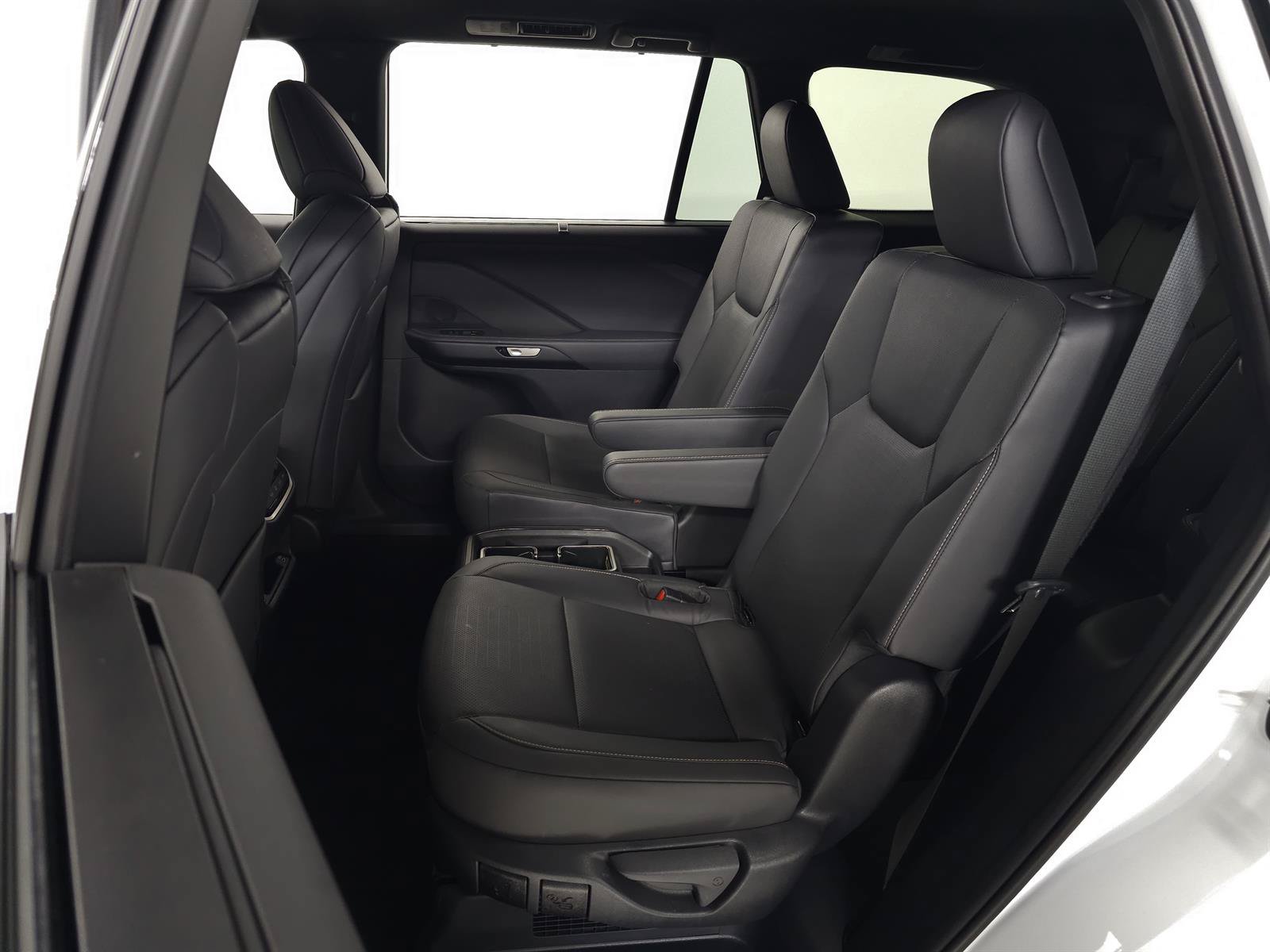 Used 2025 Lexus TX 500h AWD w/ Technology Package image 35