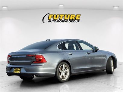 Used 2017 Volvo S90 T5 Momentum w/ Vision Package