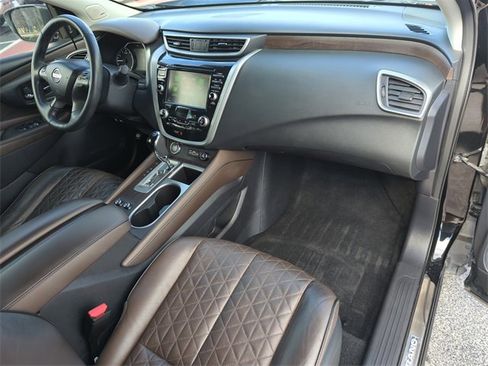 Certified 2019 Nissan Murano Platinum w/ Cargo Package image 18