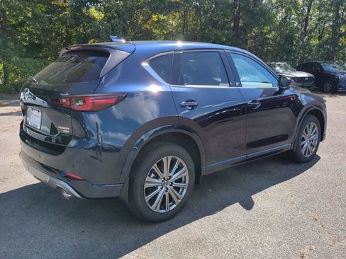 New 2025 MAZDA CX-5 Signature image 4