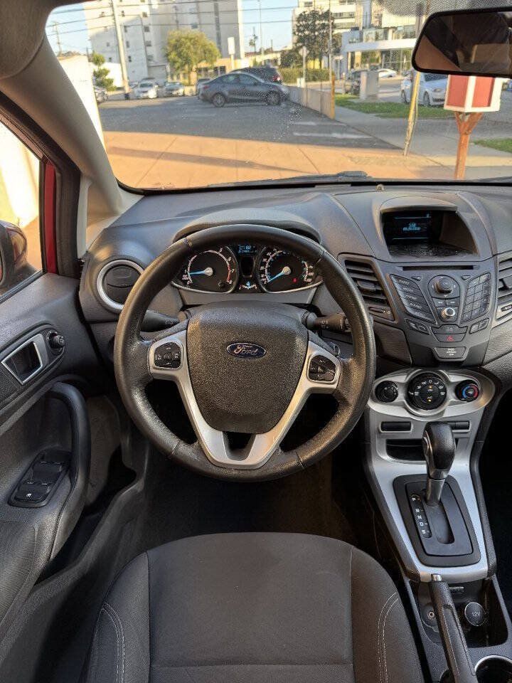 Used 2015 Ford Fiesta SE FWD image 19
