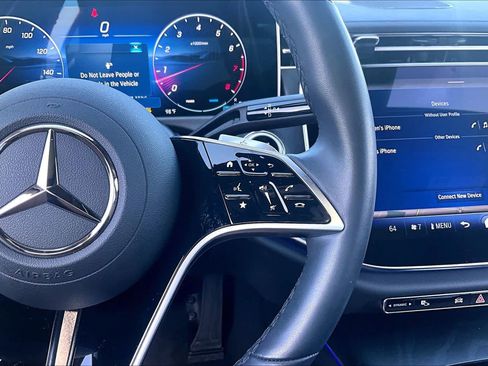 Used 2025 Mercedes-Benz E 350 Sedan image 25