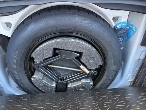 Used 2024 Toyota RAV4 XLE w/ Convenience Package image 19