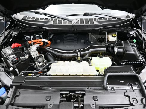 Used 2023 Ford F150 XLT w/ Equipment Group 302A High AWD/4WD image 8
