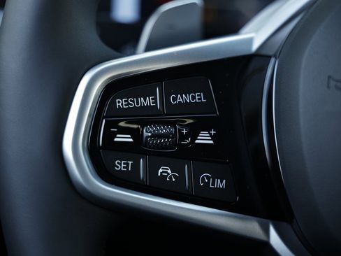 New 2026 BMW 330i Sedan w/ M Sport Package image 34